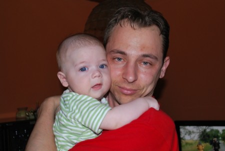 2.7.2010: Tatino sa konečne vrátil z práce, takto som ho vyobjímal